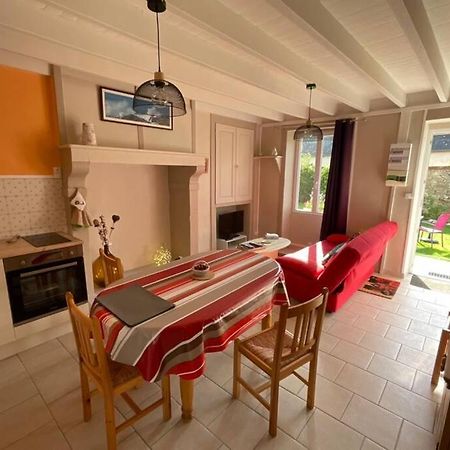 Gite En Cotentin Villa Etienville Dış mekan fotoğraf